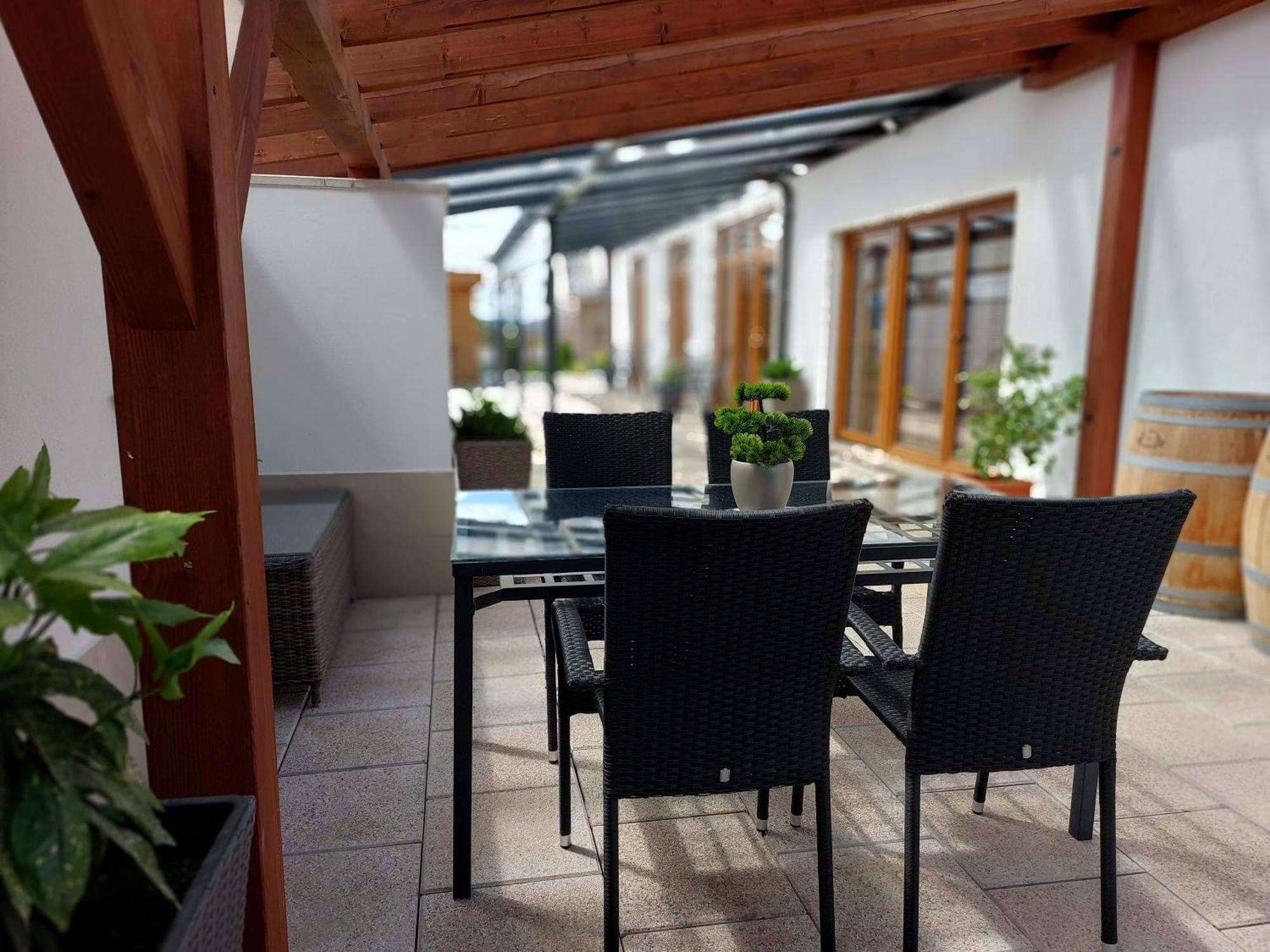 Village Romantic Apartments Near Cesky Krumlov (Adults Only) Strizov Exterior foto
